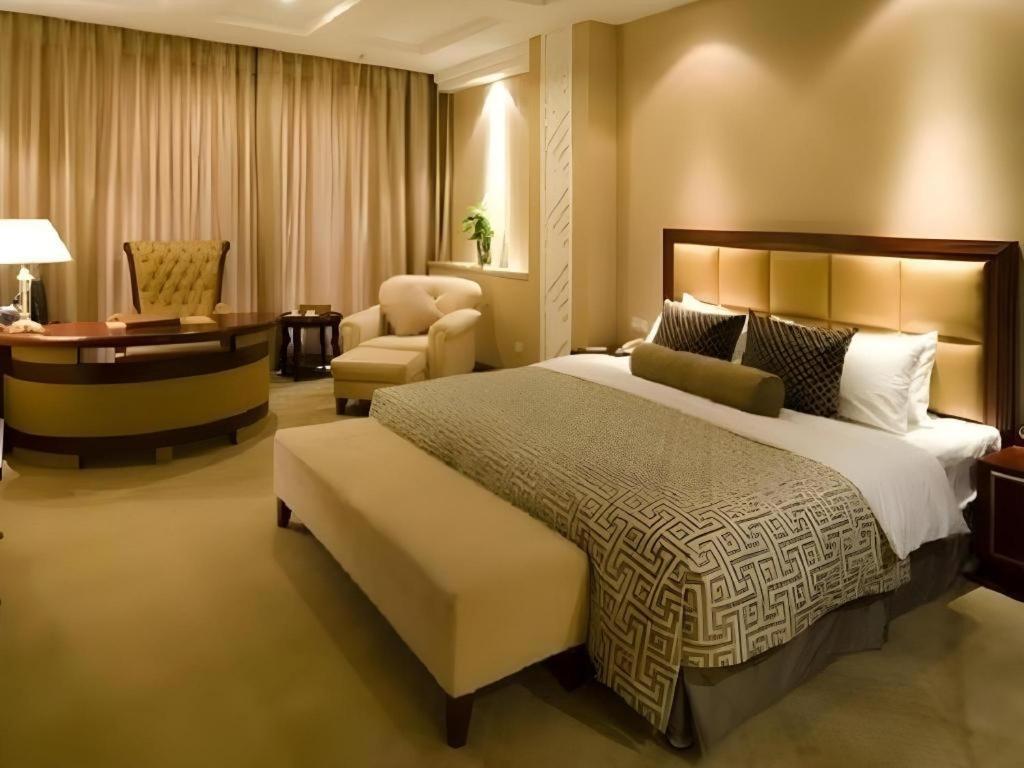 Nanchang Galactic Peace International Hotel エクステリア 写真