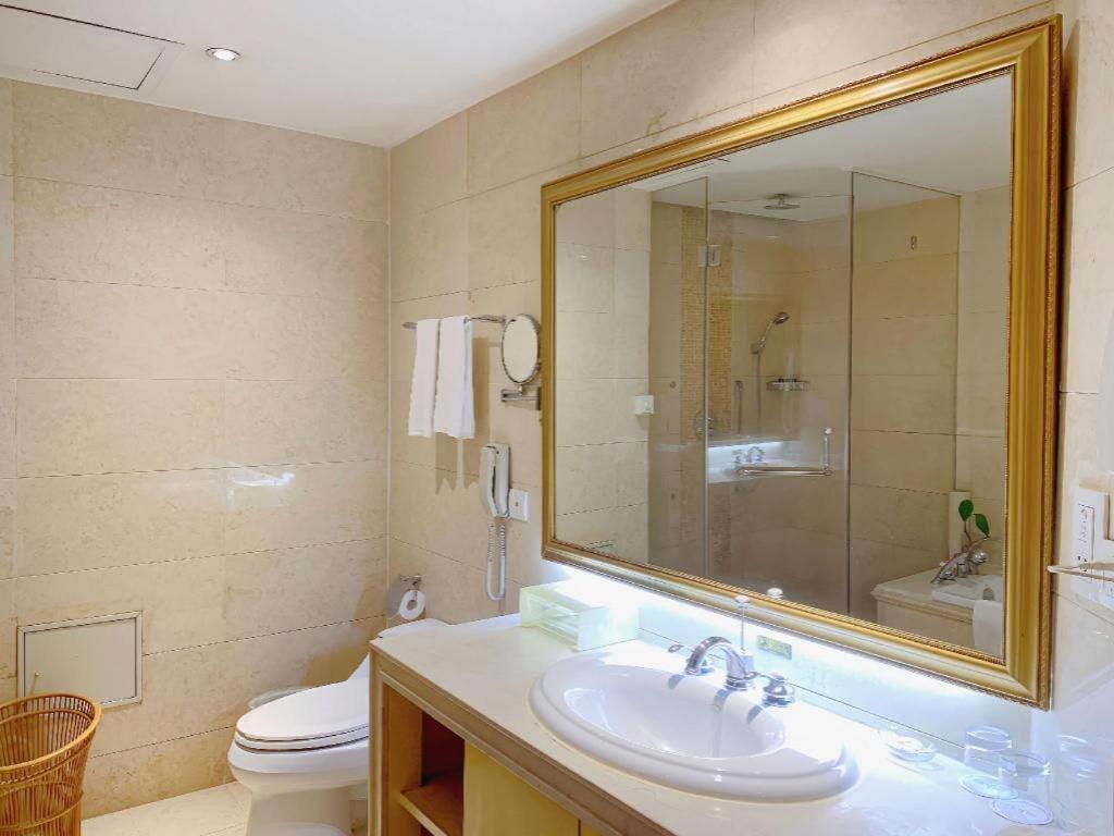 Nanchang Galactic Peace International Hotel エクステリア 写真